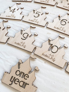 small baby milestone cards